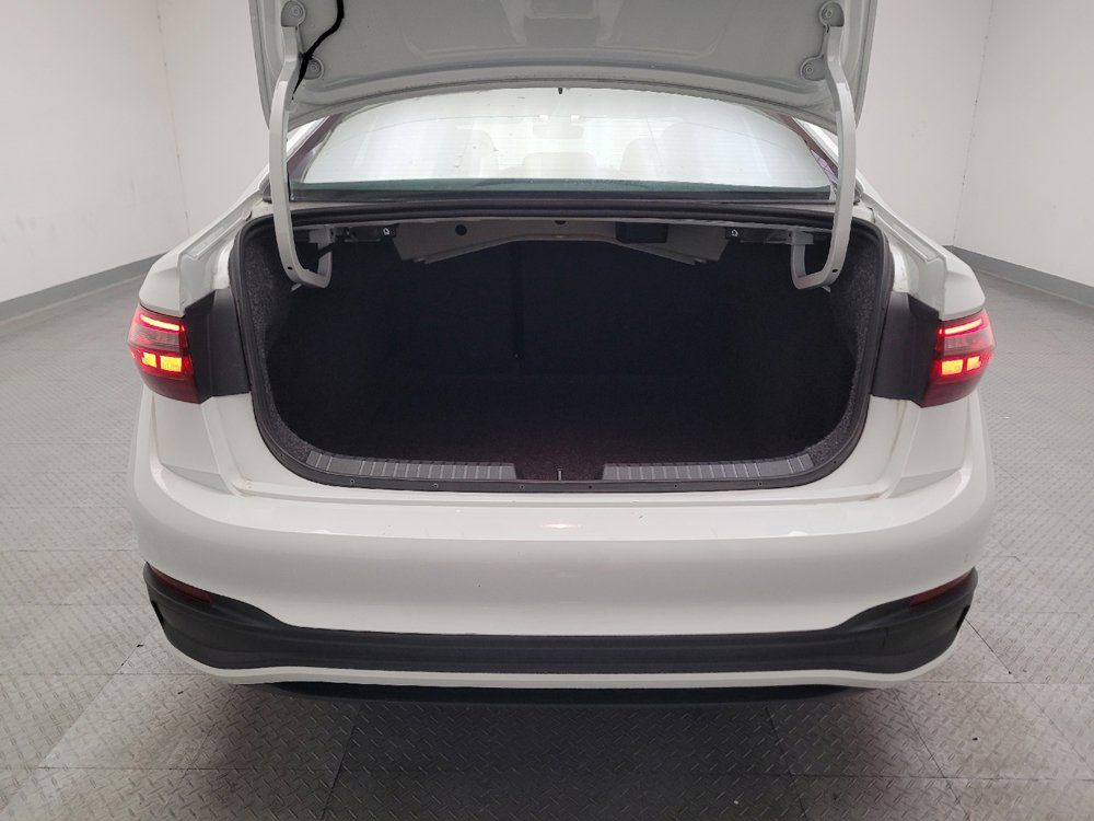 Used 2025 Volkswagen Jetta Sport FWD image 29