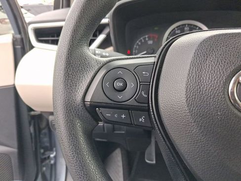 Used 2021 Toyota Corolla LE w/ LE Convenience Package FWD image 16