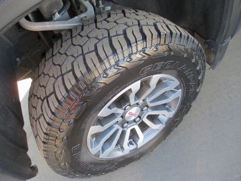 Used 2022 GMC Sierra 1500 AT4 image 12