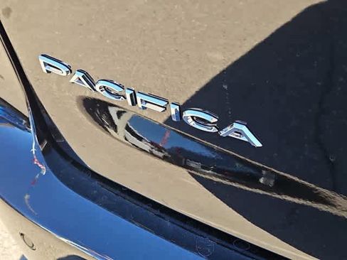 New 2026 Chrysler Pacifica Select FWD image 12
