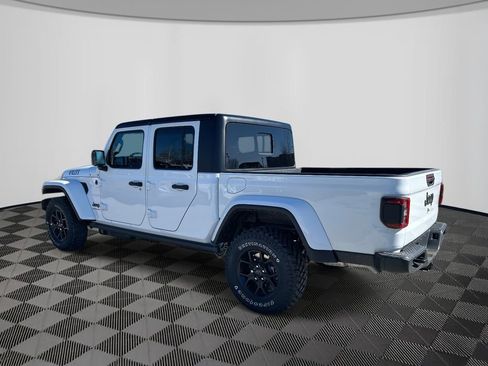 New 2026 Jeep Gladiator Willys image 3