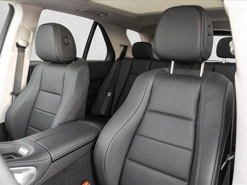 New 2026 Mercedes-Benz GLE 450 4MATIC image 12