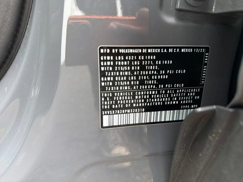 Used 2023 Volkswagen Taos SE FWD image 31