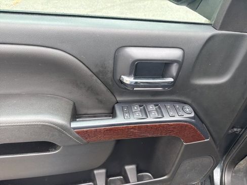 Used 2019 GMC Sierra 1500 SLE w/ SLE Value Package image 30