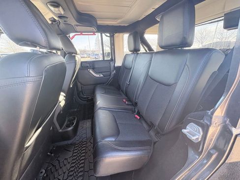 Used 2017 Jeep Wrangler 75th Anniversary image 7