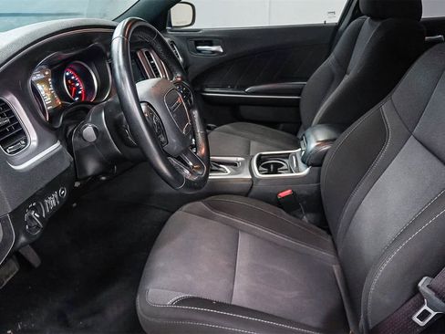 Used 2022 Dodge Charger SXT image 16