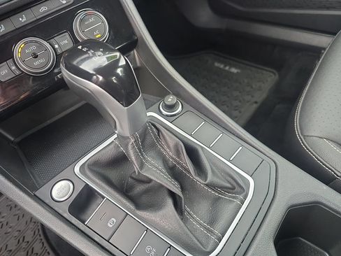 Used 2022 Volkswagen Jetta SE FWD image 23