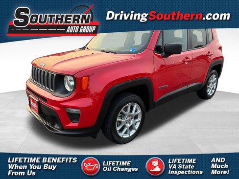 Used 2023 Jeep Renegade Latitude AWD/4WD image 1