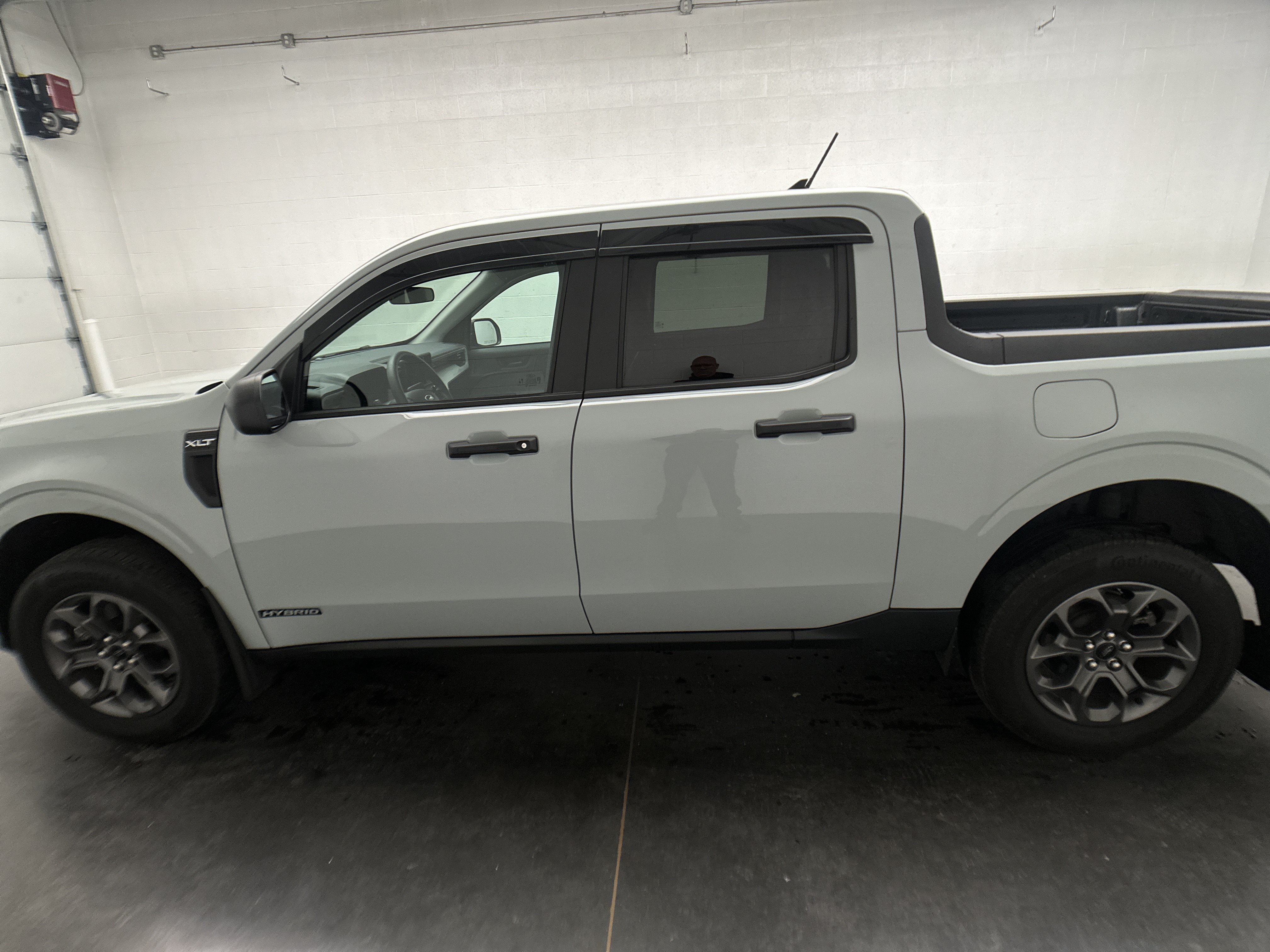 Used 2024 Ford Maverick XLT FWD image 6