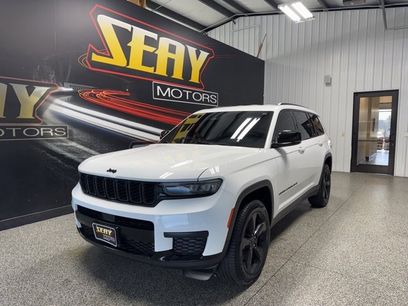 Used 2022 Jeep Grand Cherokee L Laredo