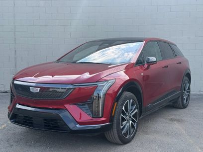 Used 2025 Cadillac Optiq Sport 2 w/ LPO, Floor Liner Package
