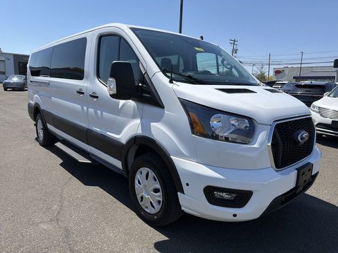 Used 2025 Ford Transit 350 XLT RWD image 7