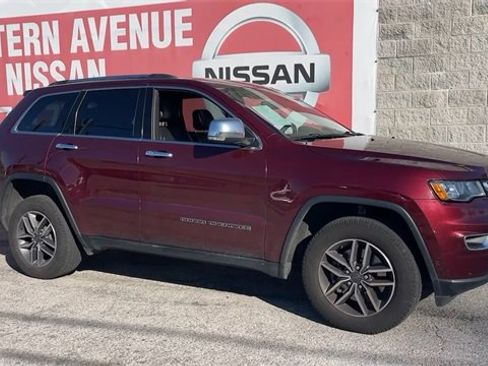 Used 2021 Jeep Grand Cherokee Limited image 20