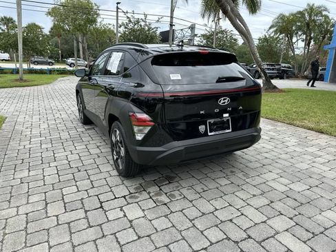 Used 2025 Hyundai Kona SEL FWD image 33