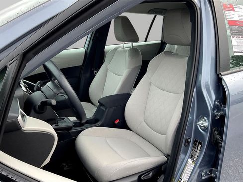 Used 2026 Toyota Corolla Cross L FWD image 8