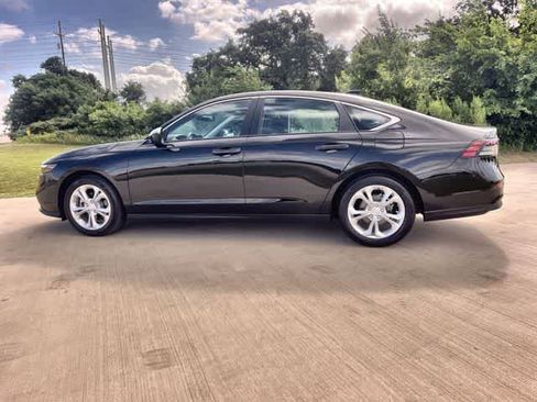 Used 2026 Honda Accord LX image 4