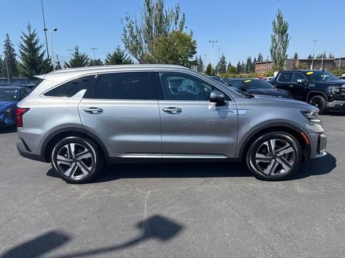 Certified 2023 Kia Sorento EX AWD/4WD image 4