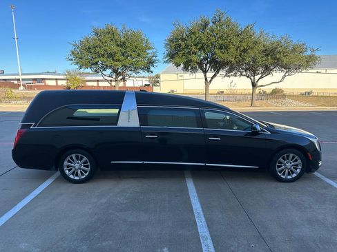 Used 2017 Cadillac XTS Sedan 4D image 5