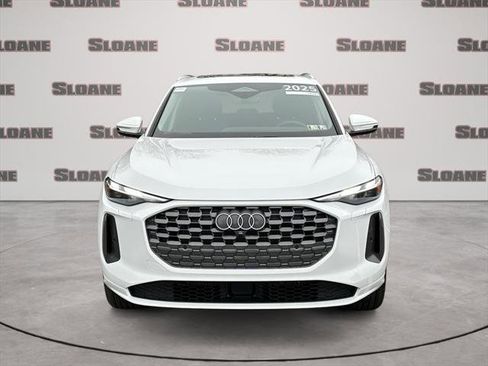 Certified 2025 Audi Q5 Premium w/ Convenience Package image 8