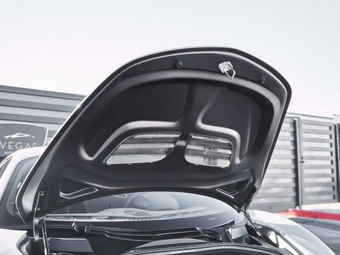 Used 2023 McLaren Artura image 26