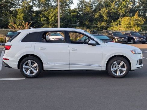 Used 2023 Audi Q7 2.0T Premium w/ Convenience Package image 4