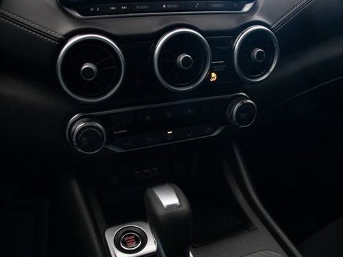 Used 2024 Nissan Sentra SV image 34