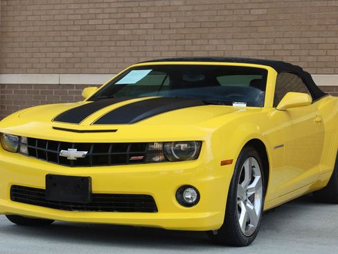 Used 2011 Chevrolet Camaro SS w/ RS Package RWD image 9