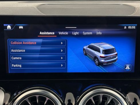 Used 2024 Mercedes-Benz EQB 300 4MATIC image 37