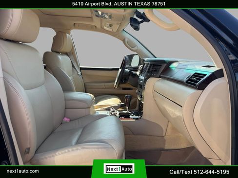 Used 2010 Lexus LX 570 4WD image 29