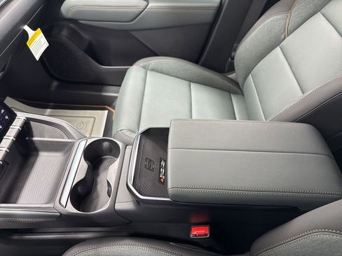 New 2026 GMC Terrain AT4 image 32