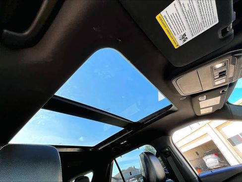 Used 2020 Ford Explorer ST w/ Premium Technology Package image 13