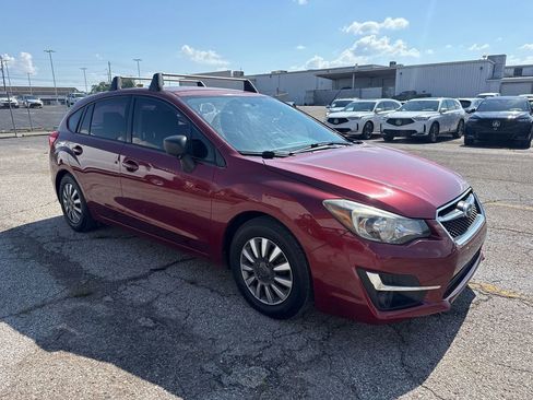 Used 2016 Subaru Impreza 2.0i w/ Popular Package #1 AWD/4WD image 4