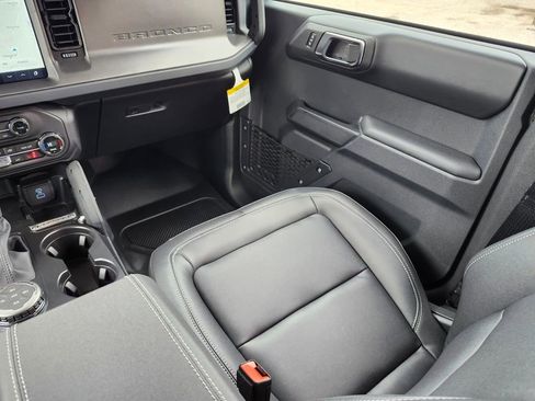 New 2025 Ford Bronco Badlands image 15