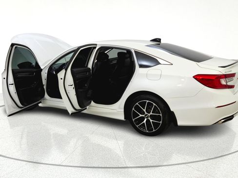 Used 2022 Honda Accord Sport Special Edition image 12