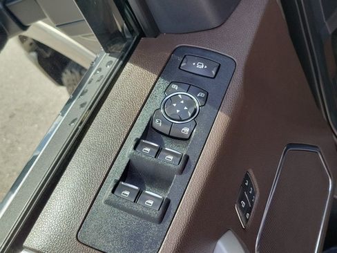 Certified 2022 Ford F350 King Ranch w/ Tremor Off-Road Package AWD/4WD image 22