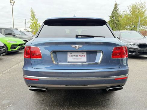 Used 2017 Bentley Bentayga AWD/4WD image 7