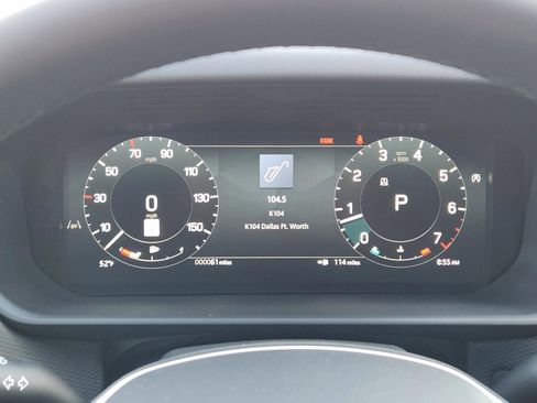 New 2026 Land Rover Discovery Dynamic SE image 16