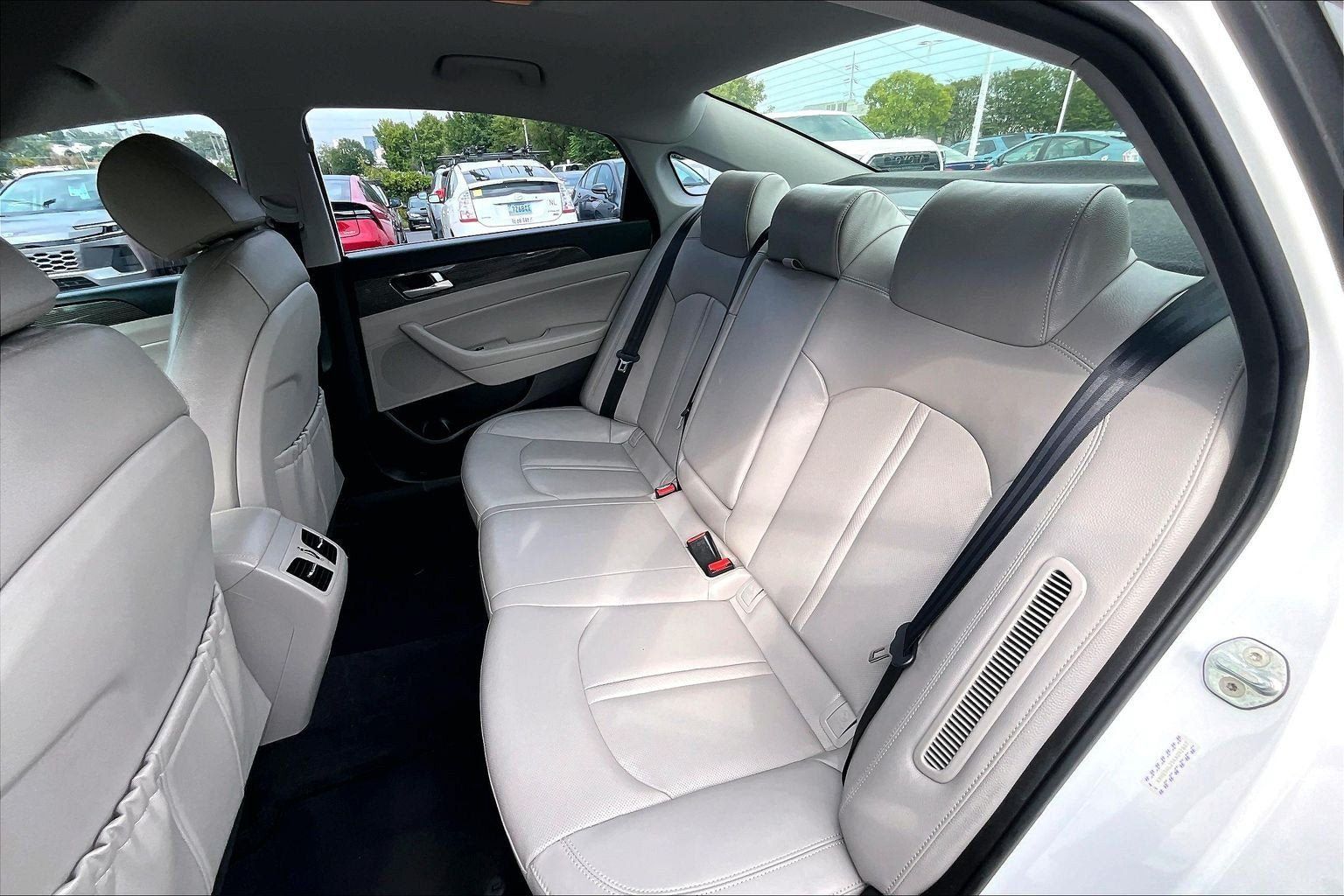 Used 2019 Hyundai Sonata Limited FWD image 24