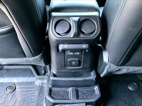 Certified 2021 Jeep Wrangler Unlimited Sahara AWD/4WD image 16