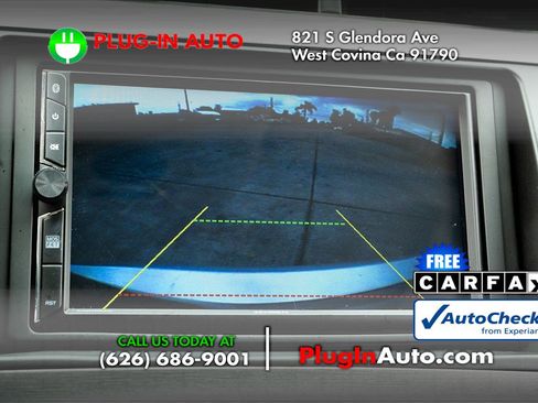 Used 2012 Toyota Prius Three w/ Solar Roof Pkg FWD image 24