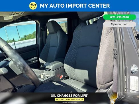 Used 2026 Toyota Tacoma SR5 AWD/4WD image 13