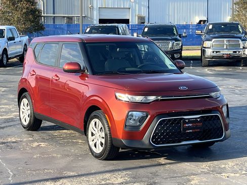 Used 2021 Kia Soul LX FWD image 5
