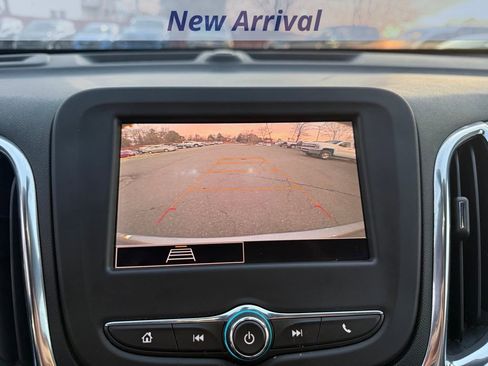 Used 2023 Chevrolet Equinox LT image 10