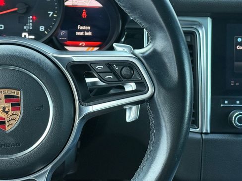 Used 2018 Porsche Macan Sport Edition image 16