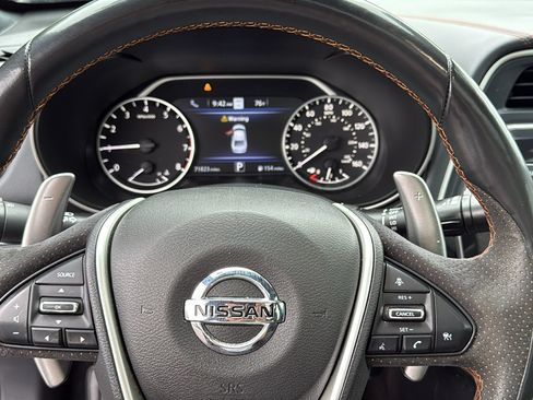 Used 2019 Nissan Maxima SR w/ Premium Package FWD image 9