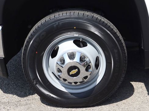 Used 2020 Chevrolet Silverado 3500 LT AWD/4WD image 42