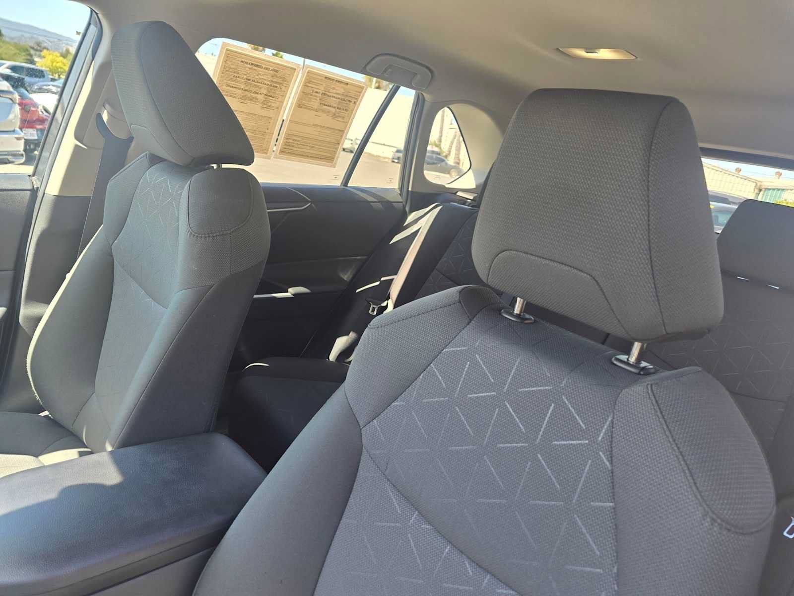 Used 2025 Toyota RAV4 XLE FWD image 23