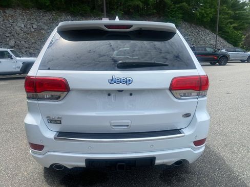 Used 2019 Jeep Grand Cherokee Overland AWD/4WD image 36