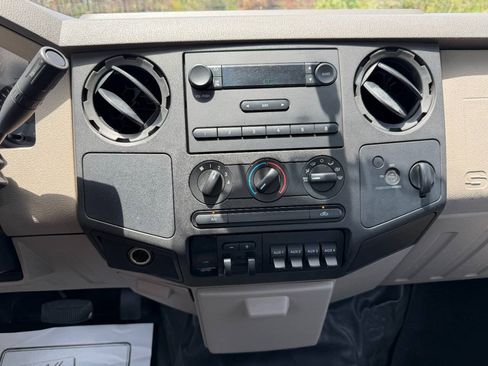 Used 2008 Ford F250 XL RWD image 16