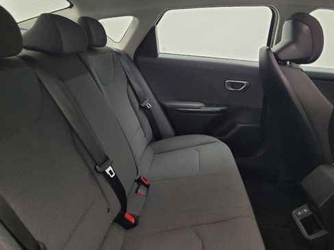 Used 2025 Kia K4 FWD image 19